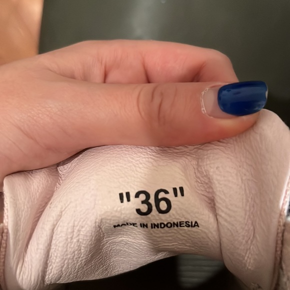 Off-White Virgil Abloh Women's Canvas Sneakers - Picture 11 of 11